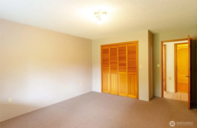 Property photo for 1526 36th Avenue W, Olympia photo 16