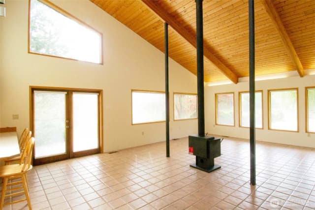 Property photo for 1526 36th Avenue W, Olympia photo 4