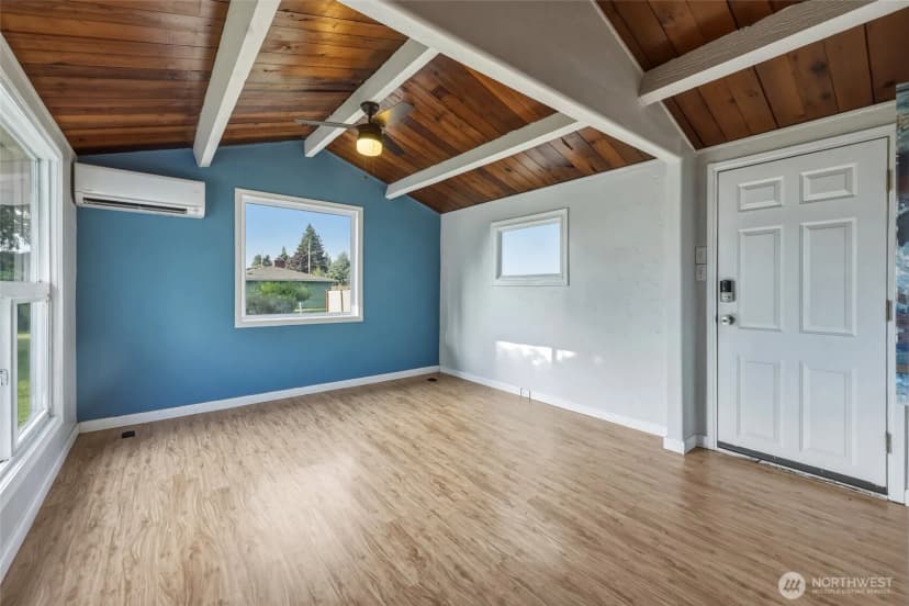 Property photo for 416 E 86th Street, Tacoma photo 6