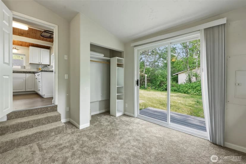 Property photo for 416 E 86th Street, Tacoma photo 17