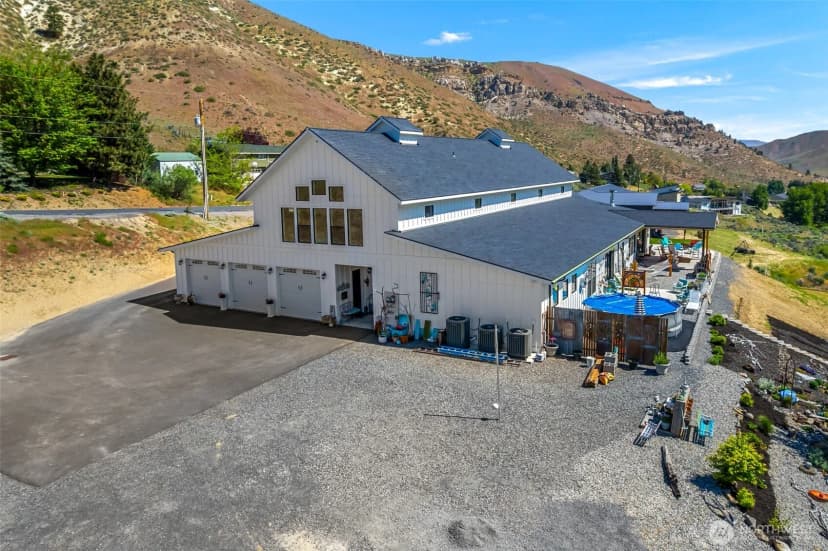Property photo for 1541 Pitcher Canyon Road, Wenatchee photo 5
