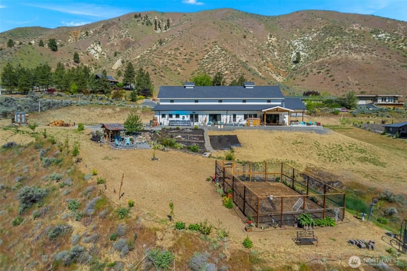 Property photo for 1541 Pitcher Canyon Road, Wenatchee photo 9