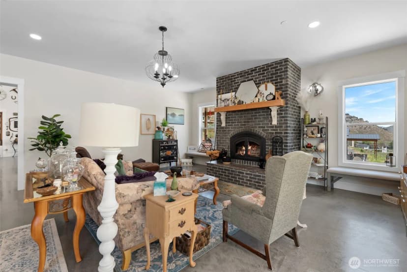 Property photo for 1541 Pitcher Canyon Road, Wenatchee photo 13