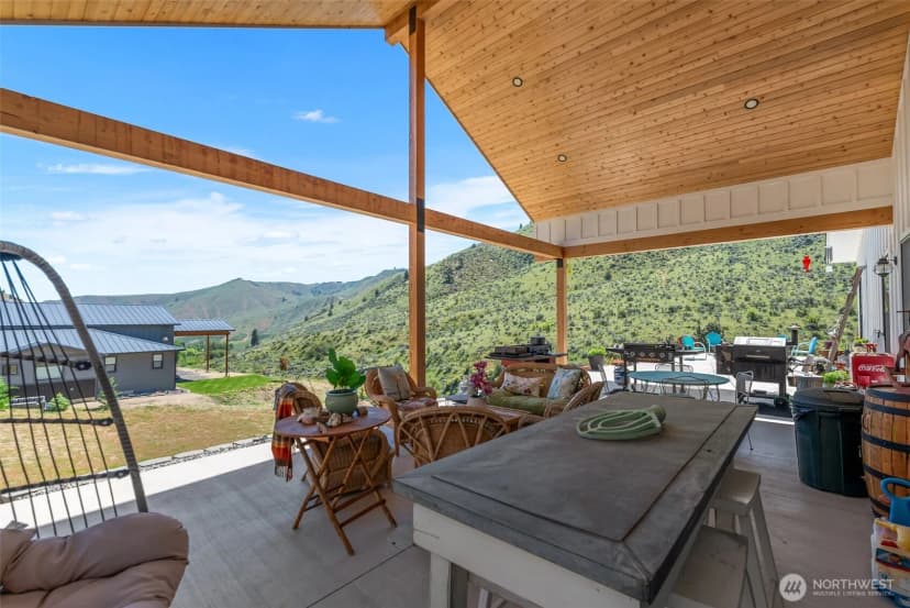 Property photo for 1541 Pitcher Canyon Road, Wenatchee photo 38