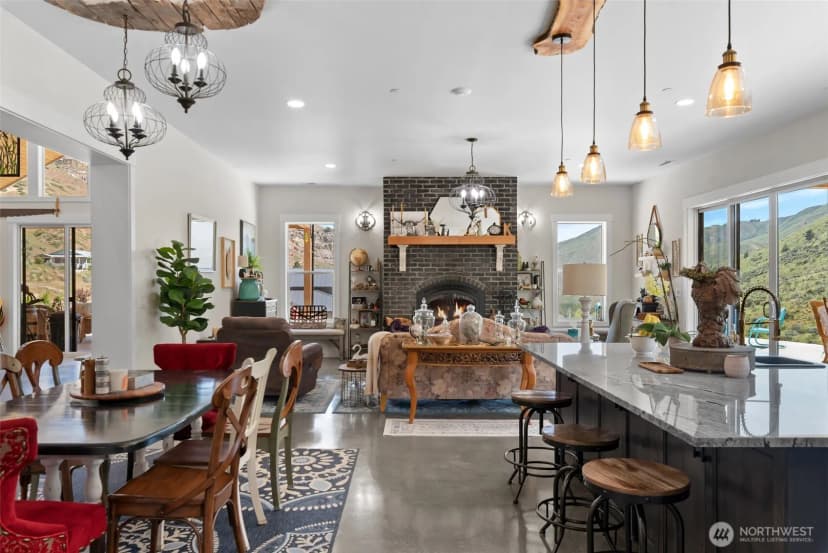 Property photo for 1541 Pitcher Canyon Road, Wenatchee photo 15