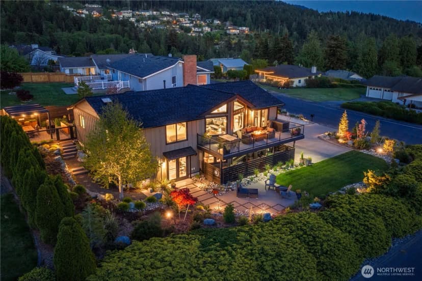 Property photo for 4708 Queen Ann Way, Anacortes