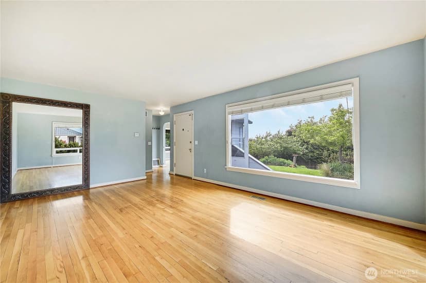Property photo for 340 Pierce Street, Port Townsend photo 10