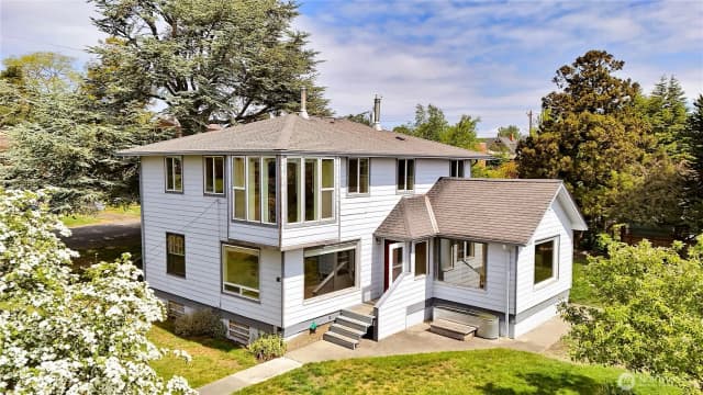 Property photo for 340 Pierce Street, Port Townsend photo 4