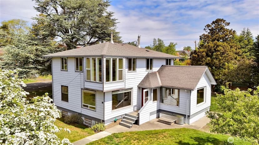 Property photo for 340 Pierce Street, Port Townsend photo 4