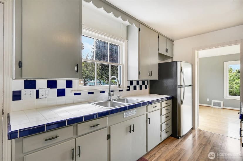Property photo for 340 Pierce Street, Port Townsend photo 16