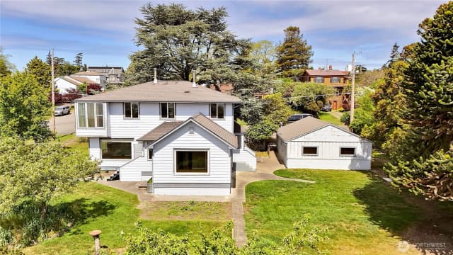 Property photo for 340 Pierce Street, Port Townsend photo 2