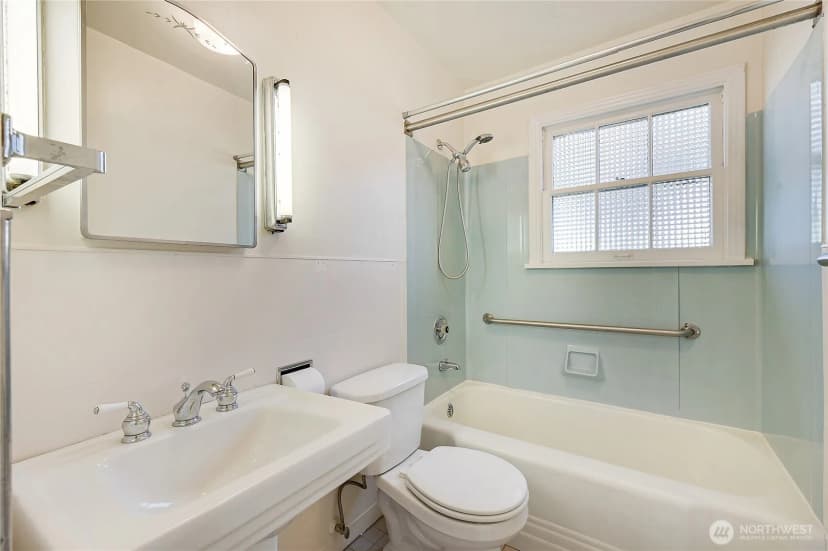 Property photo for 340 Pierce Street, Port Townsend photo 32