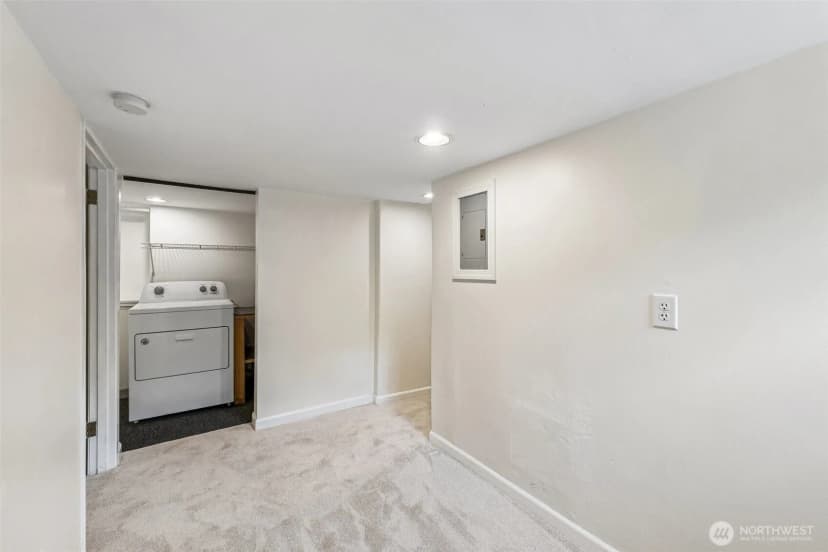 Property photo for 517 Bronson Way Ne, Renton photo 22