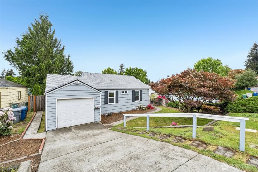 Property photo for 517 Bronson Way Ne, Renton