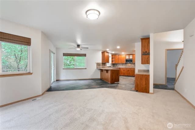 Property photo for 9430 Ne 181st Lane, Bothell photo 4
