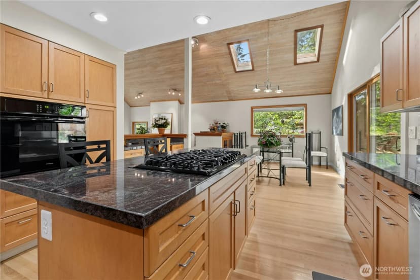 Property photo for 11750 73rd Place Ne, Kirkland photo 16
