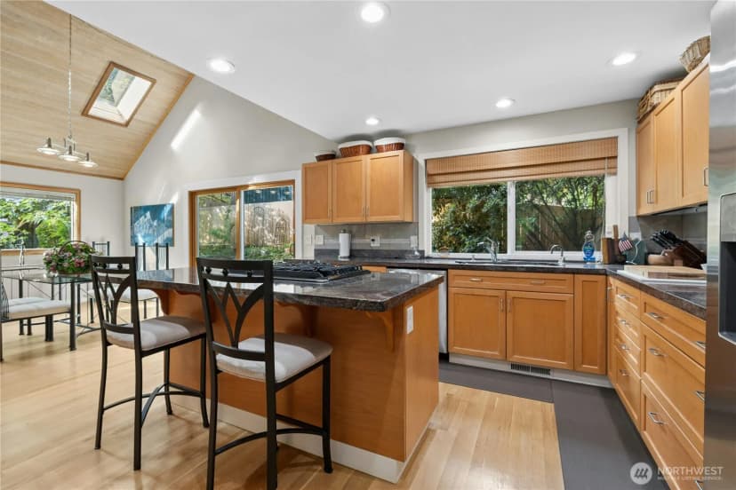 Property photo for 11750 73rd Place Ne, Kirkland photo 13