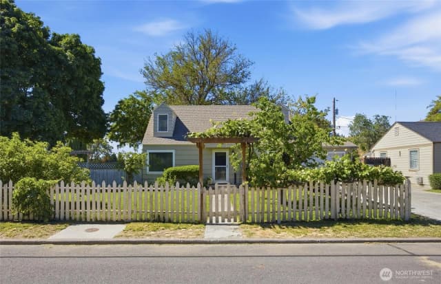 Property photo for 540 3rd Avenue Sw, Ephrata