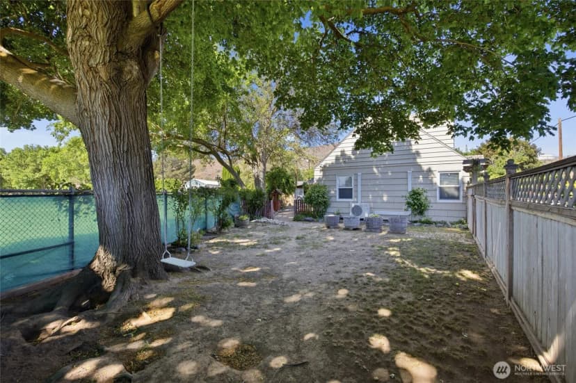 Property photo for 540 3rd Avenue Sw, Ephrata photo 24