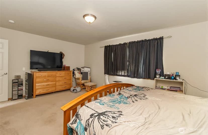Property photo for 6822 38th Place Ne, Marysville photo 16