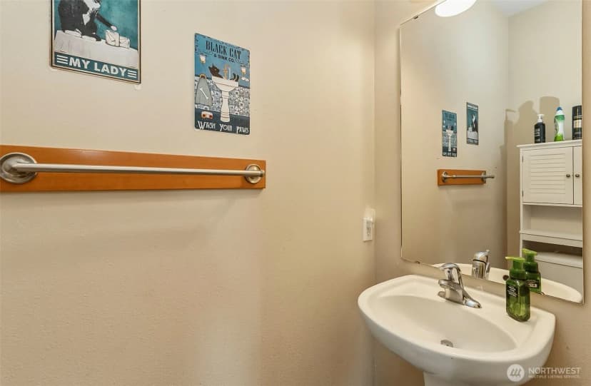 Property photo for 6822 38th Place Ne, Marysville photo 15