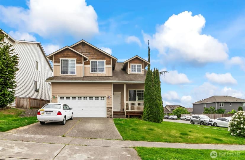 Property photo for 6822 38th Place Ne, Marysville photo 2