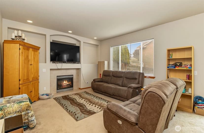 Property photo for 6822 38th Place Ne, Marysville photo 6