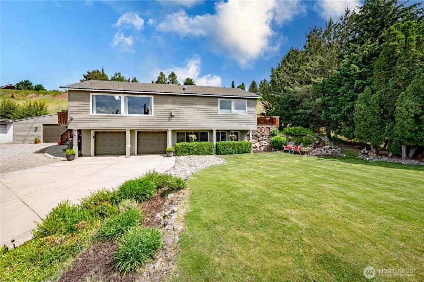 Property photo for 316 Easy Street, Wenatchee photo 39