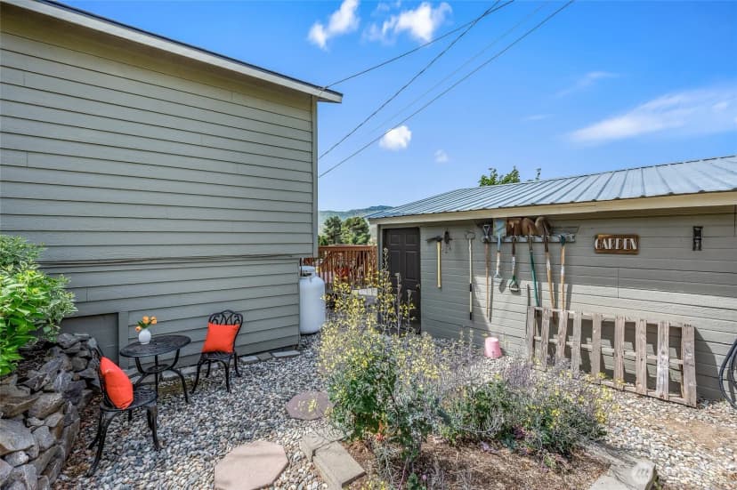 Property photo for 316 Easy Street, Wenatchee photo 38