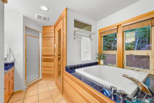 Property photo for 21 Austin Creek Lane, Bellingham photo 4