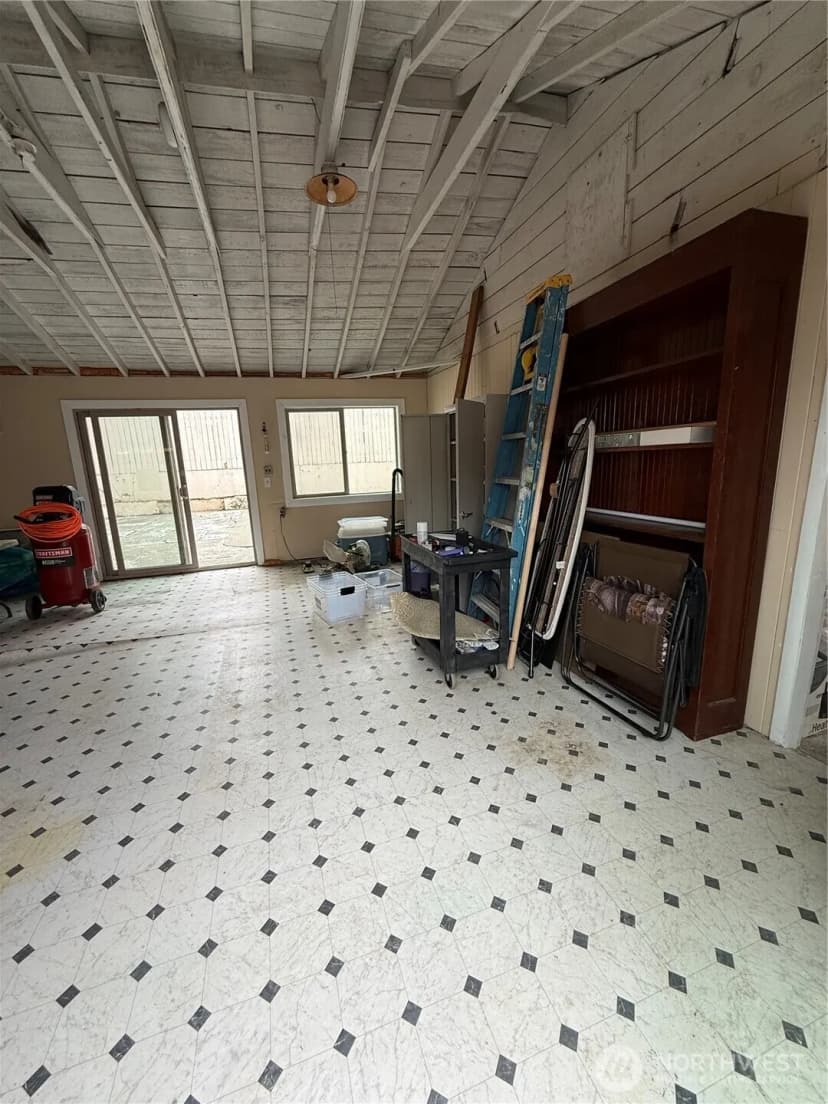 Property photo for 10820 Lake Ridge Drive S, Seattle photo 30