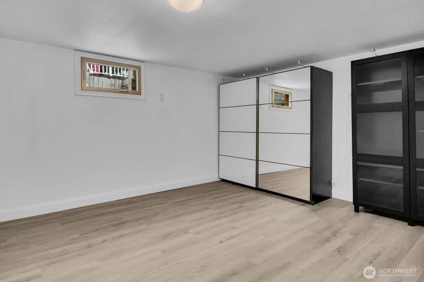 Property photo for 10820 Lake Ridge Drive S, Seattle photo 24