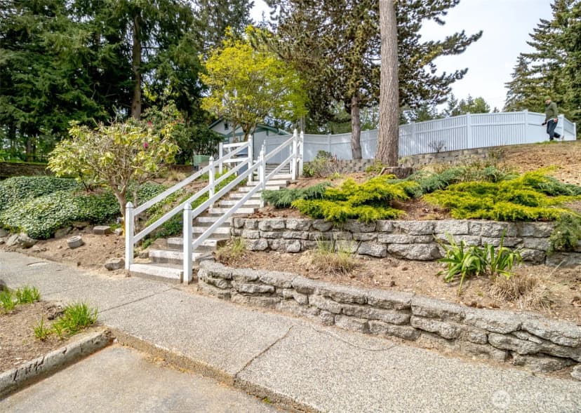 Property photo for 1710 Sw 318th Place #44d, Federal Way photo 36