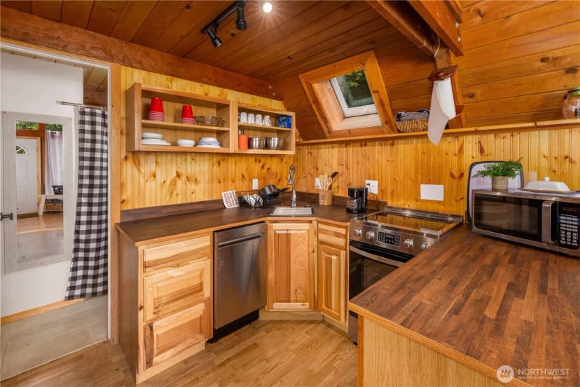 Property photo for 33474 S South Shore Drive, Mount Vernon photo 10