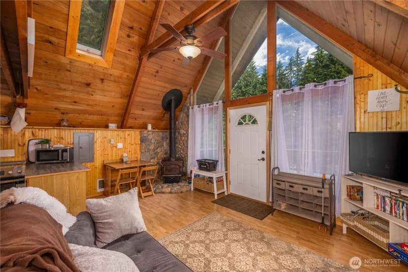 Property photo for 33474 S South Shore Drive, Mount Vernon photo 6