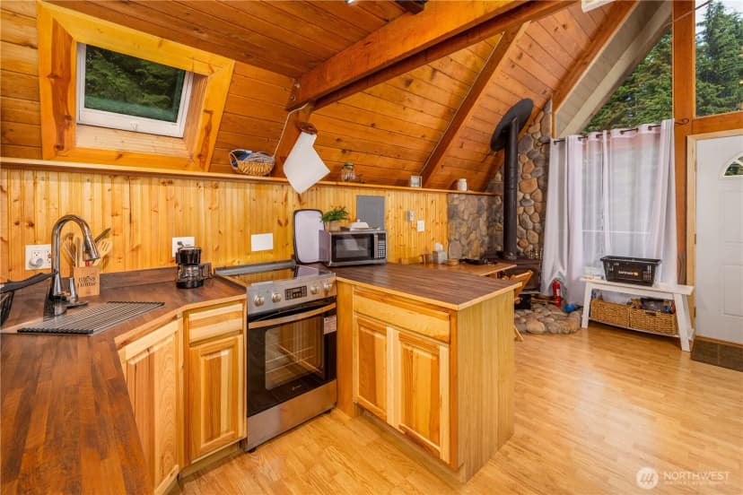 Property photo for 33474 S South Shore Drive, Mount Vernon photo 8