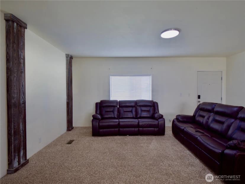 Property photo for 174958 W Apricot Rd, Grandview photo 5
