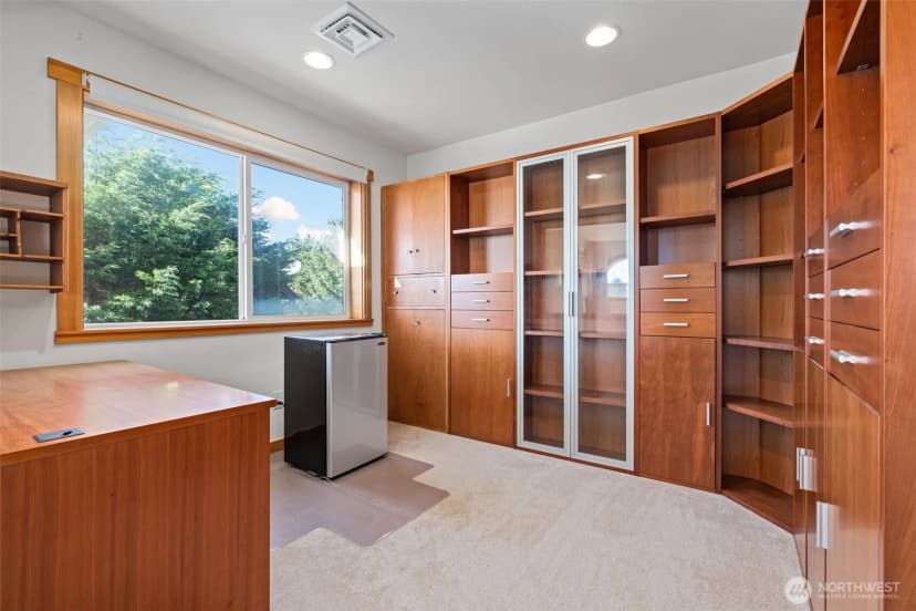 Property photo for 238 25th Street Nw, Long Beach photo 20