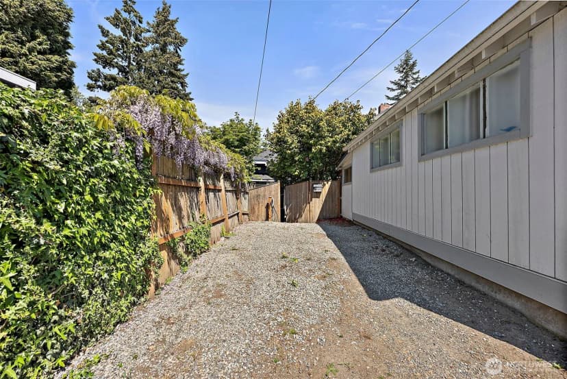 Property photo for 3944 N 30th Street, Tacoma photo 32