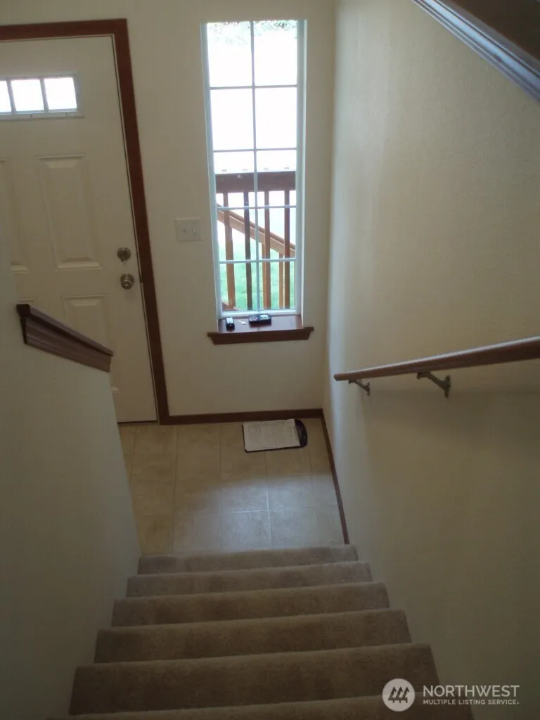 Property photo for 7223 Vandermark Road E, Bonney Lake photo 9