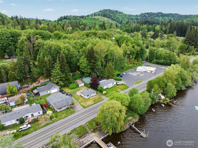 Property photo for 4435 Black Lake Blvd Sw, Olympia photo 35
