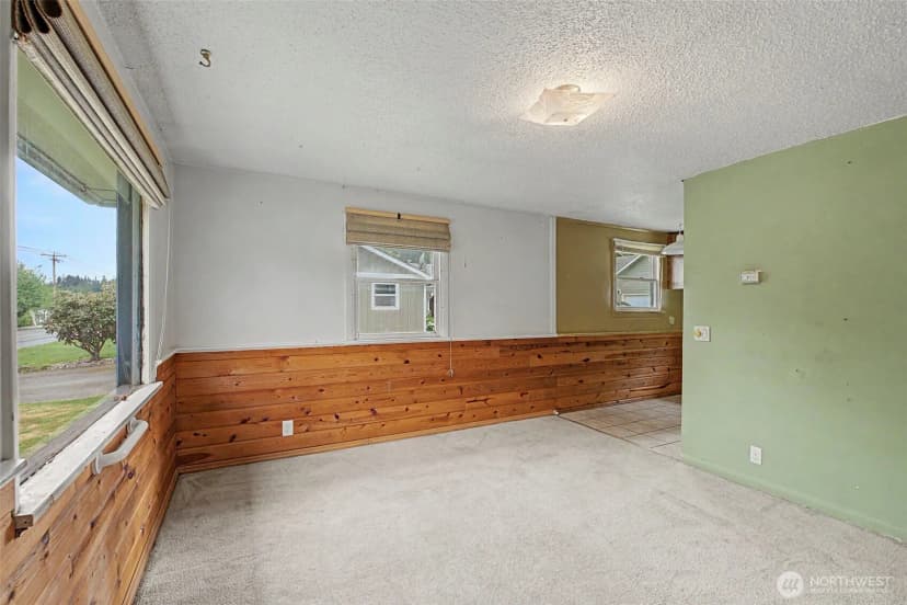 Property photo for 4435 Black Lake Blvd Sw, Olympia photo 11
