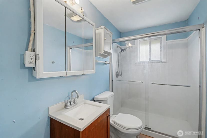 Property photo for 4435 Black Lake Blvd Sw, Olympia photo 16