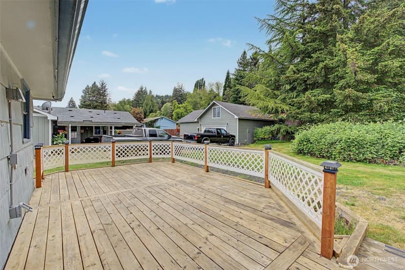 Property photo for 4435 Black Lake Blvd Sw, Olympia photo 20