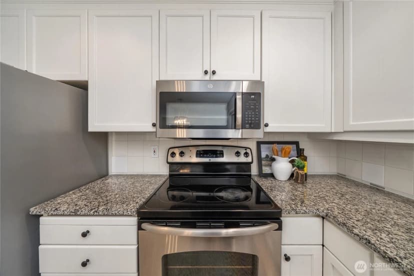 Property photo for 15335 Sunwood Boulevard #c301, Tukwila photo 9