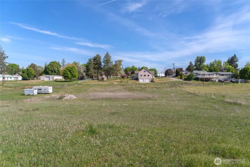 Property photo for 410 E Pine Street, Waterville photo 13