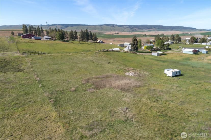 Property photo for 410 E Pine Street, Waterville photo 5
