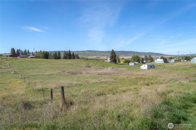 Property photo for 410 E Pine Street, Waterville photo 16