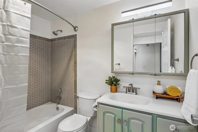 Property photo for 33011 18th Place S #f106, Federal Way photo 14