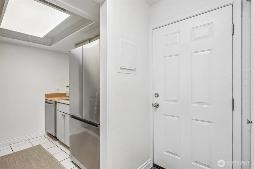 Property photo for 33011 18th Place S #f106, Federal Way photo 6